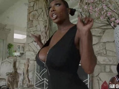 Gros cul, Gros seins, Sucer une bite, Plantureuse, Interracial, Mature, Mère que j'aimerais baiser, Maman
