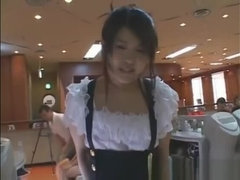Asiatisch, Dildo, Gruppe, Japanische massage, Jungendliche (18+), Spielzeuge, Unter dem rock, Spanner