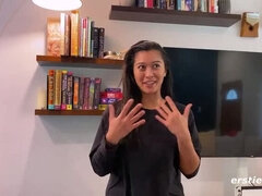 Bruinharig, Schattig, Harig, Hardcore, Lesbisch, Natuurlijke tieten, Buiten, Kut duiken