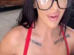 Enthousiasteling, Pijpbeurt, Bruinharig, Huisgemaakt, Gezichtspunt, Slet, Tatoeage, Tieten likken