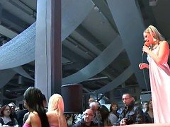 Leie, Tussi, Dildo, Öffentlich