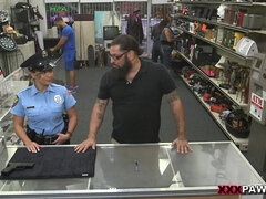 Tetas grandes, Mamada, Sexo duro, Latina, Policía, Coño, Tetas, Uniforme