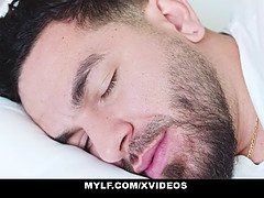 Pijpbeurt, Rondborstig, Oudere vrouw, Sperma shot, Handbeurt, Moeder die ik wil neuken, Moeder, Stiefmoeder