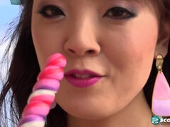 Asiatique, Sucer une bite, Plantureuse, Gorge profonde, Naturelle, De plein air, Chatte, Nénés