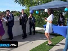 Grosse titten, Besamung, Hd, Reif, Milf, Orgie, Schwestern, Stiefmutter