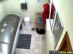 Tsjechisch, Hd, Likken, Masseren, Moeder die ik wil neuken, Kut duiken, Zonnebank, Spion