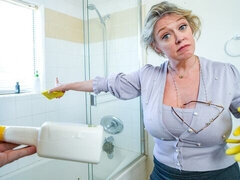 Grosser arsch, Grosse titten, Pummelig, Handjob, Mutti, Rasiert, Taboo, Hässlich