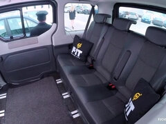 Rubia, Coche, Checa, Fetiche, Masturbacion con pies, Grupo, Hd, Al aire libre