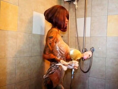 Enthousiasteling, Seksspeelgoed, Masturbatie, Tepels, Roodharige vrouw, Douche, Alleen, Thais