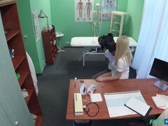 フェラチオ, 医者, バック, 指いじり, 手コキする, 看護婦, オマンコ, ユニフォーム