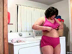 Belle grosse femme bgf, Rondelette, Femme couguar, Grosse, Femme au foyer, Mature, Mère que j'aimerais baiser, Maman