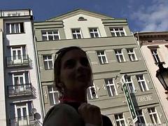 Nana, Gros seins, Sucer une bite, Tchèque, Hard, Public, Nénés