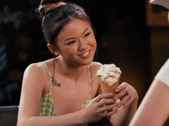 Азиатки, Красотки, Большая жопа, Брюнетки, Лесбиянка, Лизание, Киски, Молоденькие