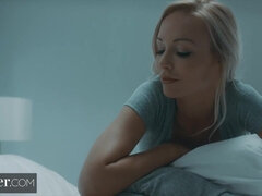 18 jaar, Blond, Fetisj, Lesbisch, Likken, Roodharige vrouw, Mager, Tieten likken