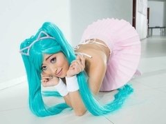 Asiatique, Cul, Sucer une bite, En levrette, Branlette thaïlandaise, Branlette thaïlandaise, Rasée, Dénudage