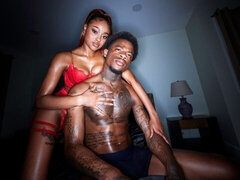 Grosser arsch, Grosser schwanz, Grosse titten, Schwarz, Hundestellung, Schwarz, Dürr, Jungendliche (18+)