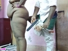 Desi aunty, aunty, tan girl