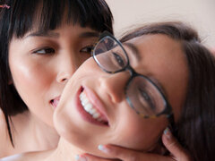Doigter, Première fois, Japonaise, Lesbienne, Léchez, Chatte
