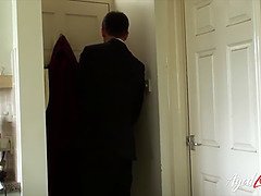 Большой член, Большие сиськи, Британки, Постарше, Бабушки, Зрелые, Жесткий секс, Жена