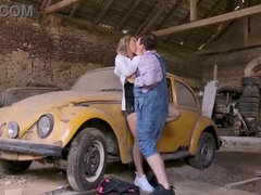 Américain, Gros seins, Noire, Sucer une bite, Voiture, Femme couguar, Mature, Mère que j'aimerais baiser