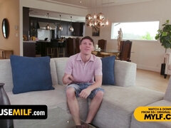 Baby sitter, Gros seins, Habillées, Mère que j'aimerais baiser, Chatte, Rugueux, Serré, Nénés