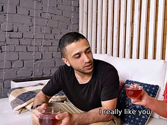 Mollig, Omie, Rijpe lesbienne, Kut duiken, Roodharige vrouw, Russisch, Saunazaal, Tieten likken