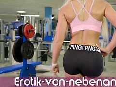 Enthousiasteling, Sperma in mond, Duits, Huisgemaakt, Verpleegster, Mager, Tiener, Tieten likken