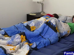 In den arsch, Grosser schwanz, Süss, Familie, Schwul, Reif, Jungendliche (18+), Flotter dreier