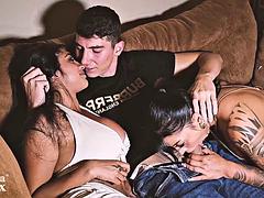 Grosser schwanz, Blasen, Hardcore, Hd, Latina, Milf, Rau, Ehefrau