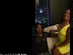 Stellung 69, Grosser schwanz, Grosse titten, Schwarz, Blasen, Interrassisch, Muschi, Flotter dreier