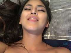 Tetas grandes, Mamada, Corrida, Papá, Masturbacion con pies, Pajear, Latina, Mojado