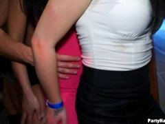 Amateur, Habillées, Dansant, Queue, Interracial, Fête, Jarretelles, Suçant