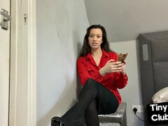 Enthousiasteling, Laarzen, Vies, Dominatie, Dominante vrouw, Fetisj, Hakken, Natuurlijke tieten