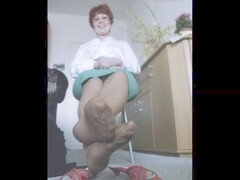 Mature feet exploration