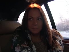 Amateur, Morena, Coche, Corridas, Polla, Al aire libre, Bragas, Público