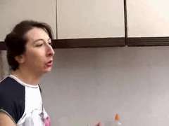 Morena, Maduro, Hijo, Bajo la falda