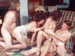 Grosser arsch, Grosser schwanz, Blasen, Freundin, Behaart, Natürlichen titten, Jungendliche (18+), Titten