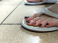 Purple toes, cum walk, pies sucios