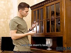 Oudere vrouw, Hd, Keuken, Rijpe lesbienne, Moeder die ik wil neuken, Straf, Russisch, Hangende tieten