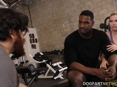 Noire, Blonde, Sucer une bite, Faciale, Grosse, Fétiche, Interracial, Tatouage