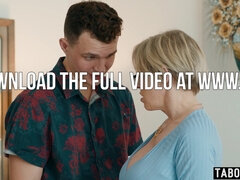 Mature stepmom cant resist stepsons knob