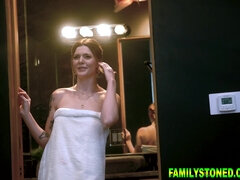 Gevangen, Lul, Likken, Plagen, Tiener, Trio, Tieten likken, Vrouw