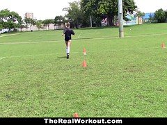 Brunette brune, Tir de sperme, Faciale, Hard, Rasée, Sport