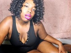 Submissive loser gets schooled by ebony goddess Chylattexxx