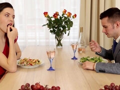 Tussi, Grosser schwanz, Schwanz, Aufs gesicht abspritzen, Orgasmus, Zierlich, Pov, Rau