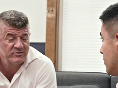 TwinkTop Milo Miles busts his nut inside the insatiably horny DILF boss