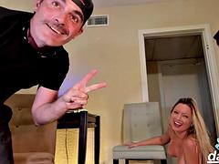 Lieveling, Grote kont, Zwart, Blond, Laarzen, Zwart, Moeder die ik wil neuken, Tieten likken