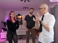 Amateur, Derrière les coulisses, Grosse bite, Bisexuelle, Éjaculation interne, Cocu, Strapon, Plan cul à trois