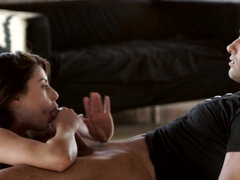 Anal, Gros seins, Sucer une bite, Brunette brune, Queue, En levrette, Hard, Hd