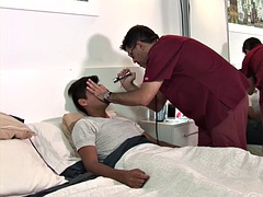 Sucer une bite, Médecin, Homosexuelle, Fille latino, Mature